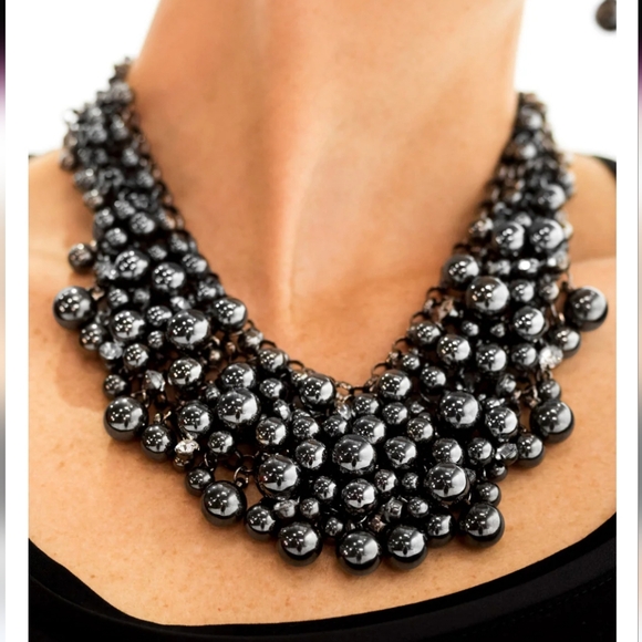 PAPARAZZI "THE RACHAEL" BLACKNECKLACE & EARRING SET ZICOLLECTION - Picture 2 of 5